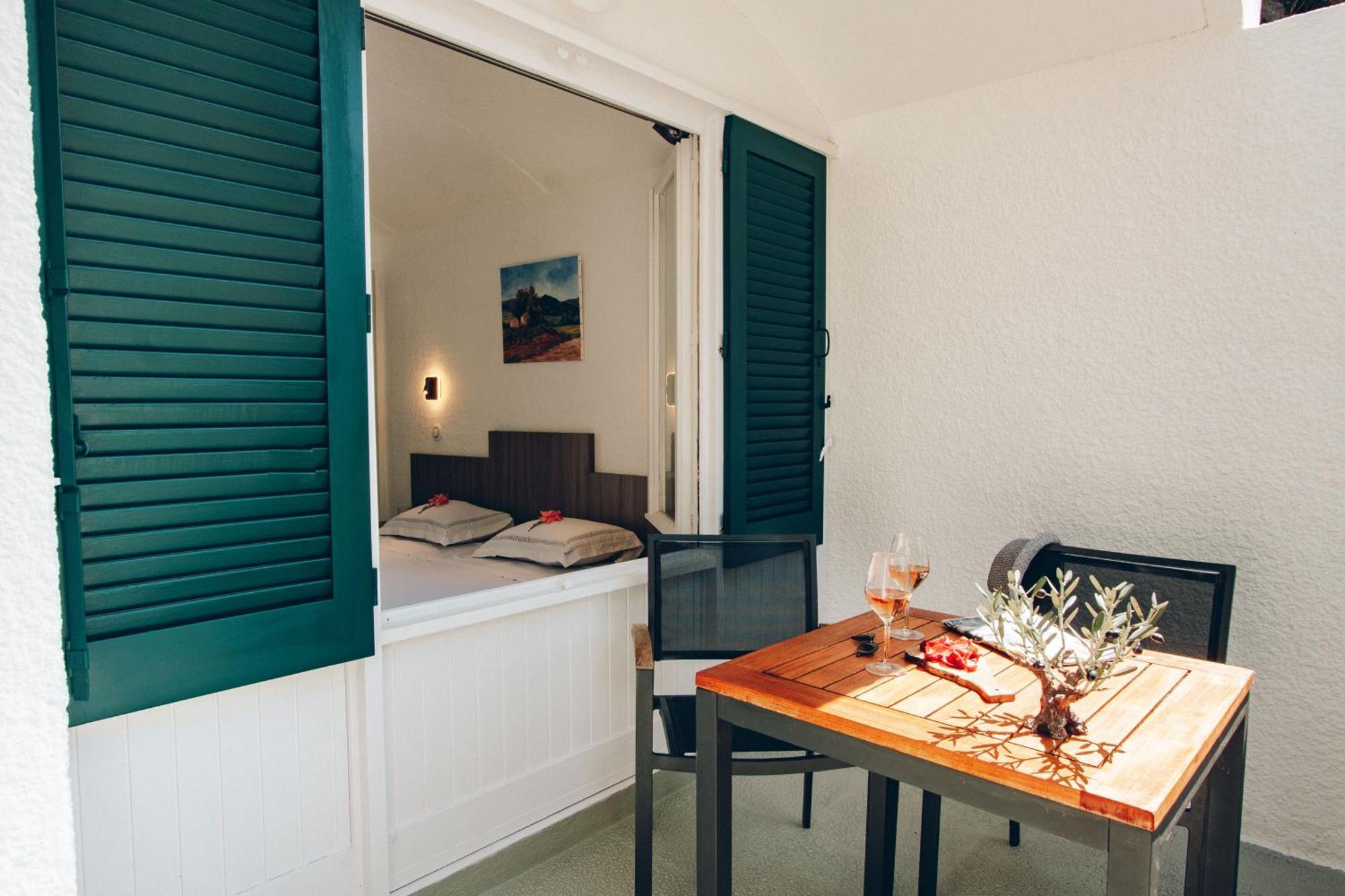 Capsud, La Garde-Freinet Apartment Luaran gambar