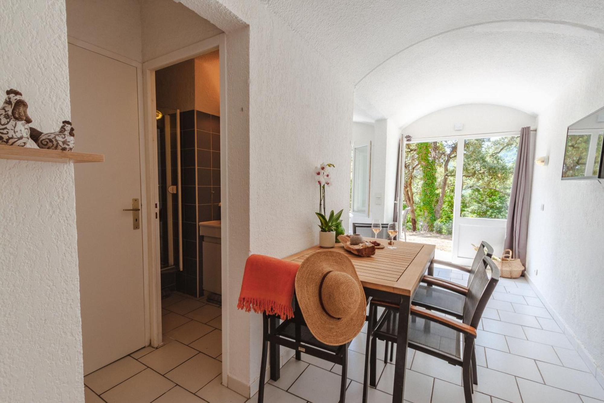 Capsud, La Garde-Freinet Apartment Luaran gambar
