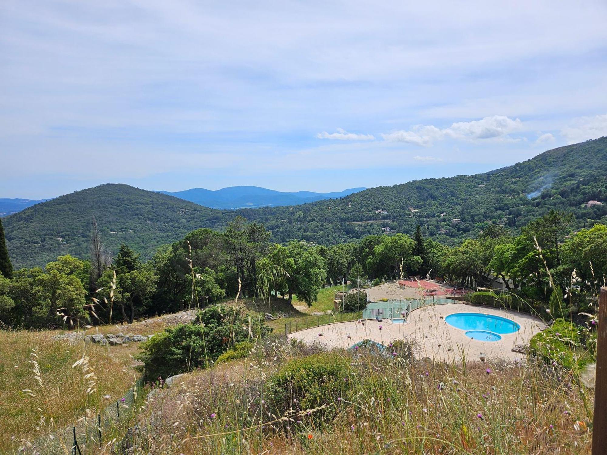Capsud, La Garde-Freinet Apartment Luaran gambar